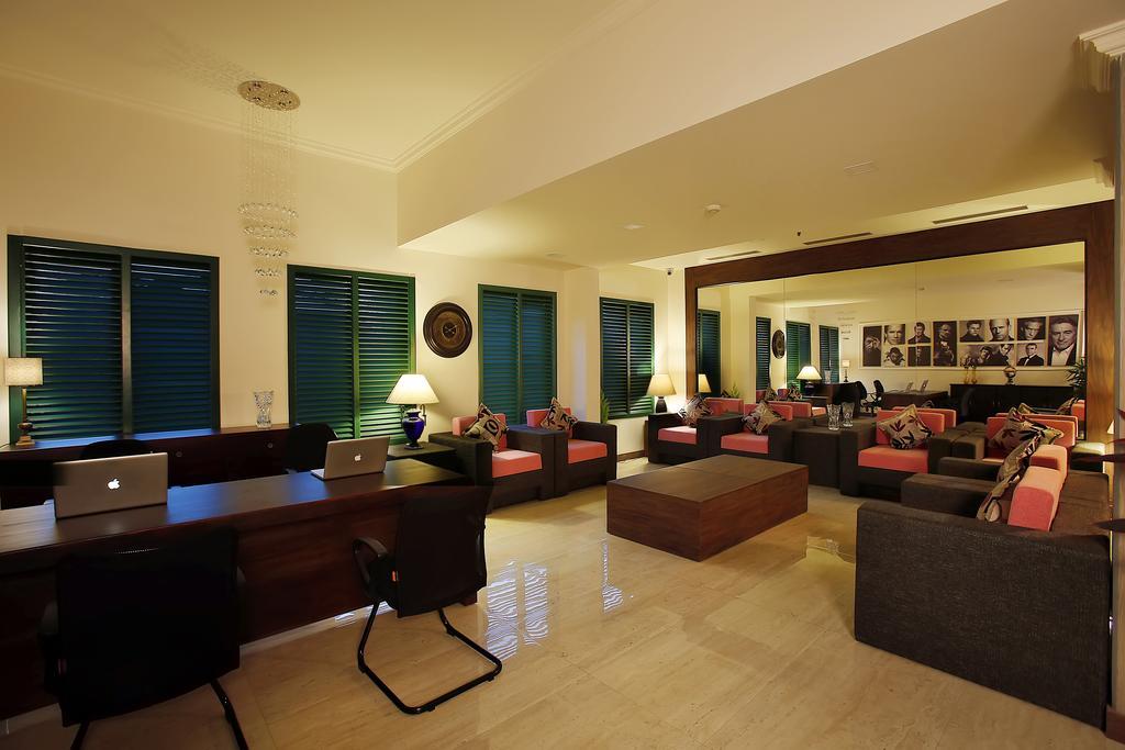 Mammamia Boutique Hotel Kochi Екстериор снимка